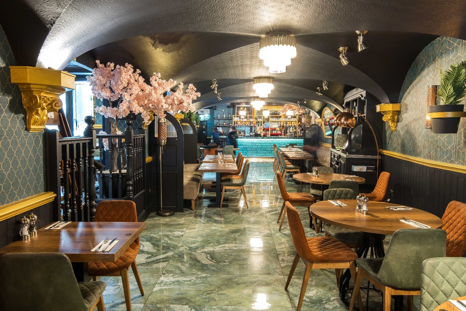 Turquoise Kitchen & Bar interior